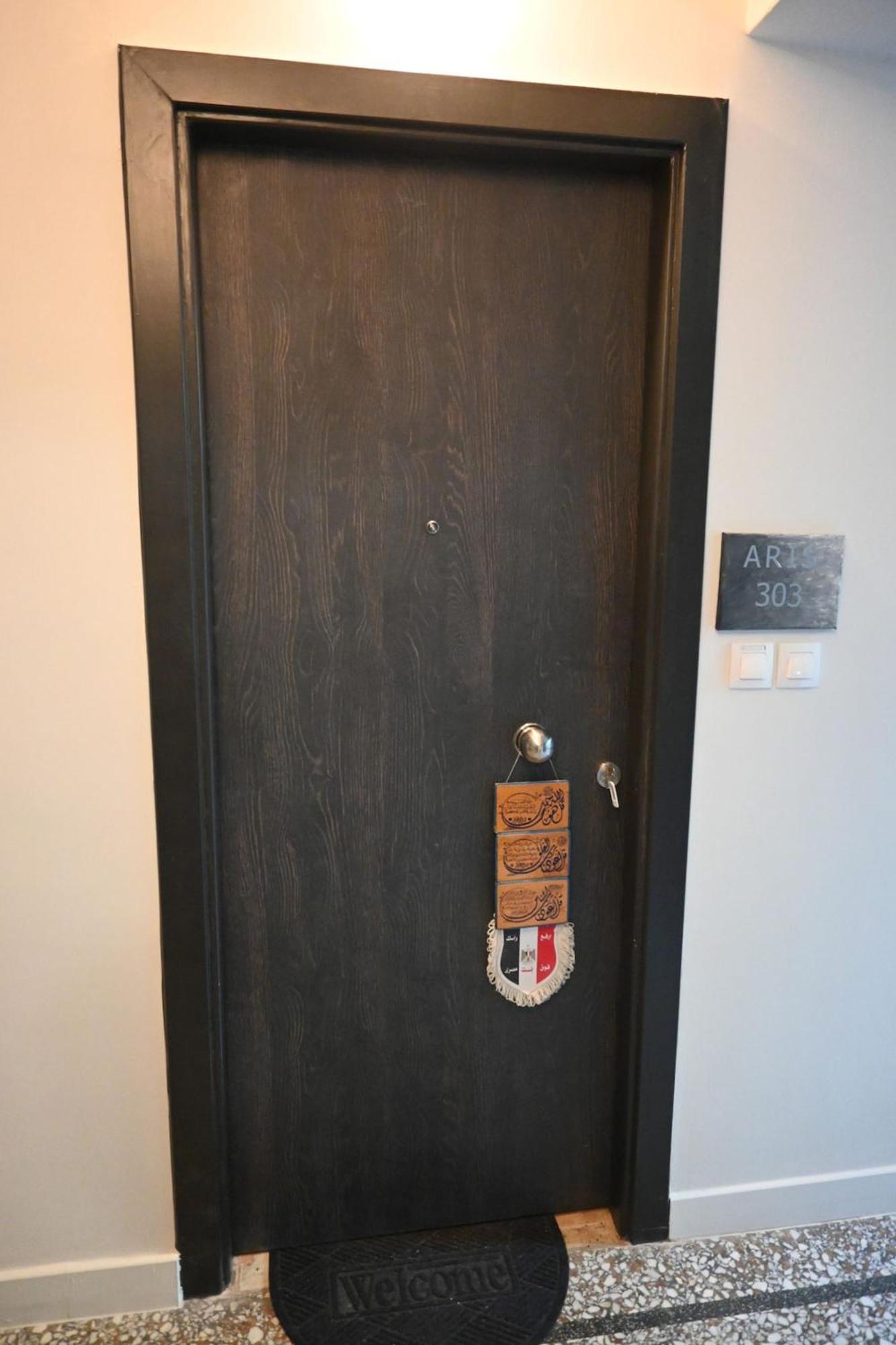 Haris 302 Apartment By Vpn Accomodation Атина Екстериор снимка