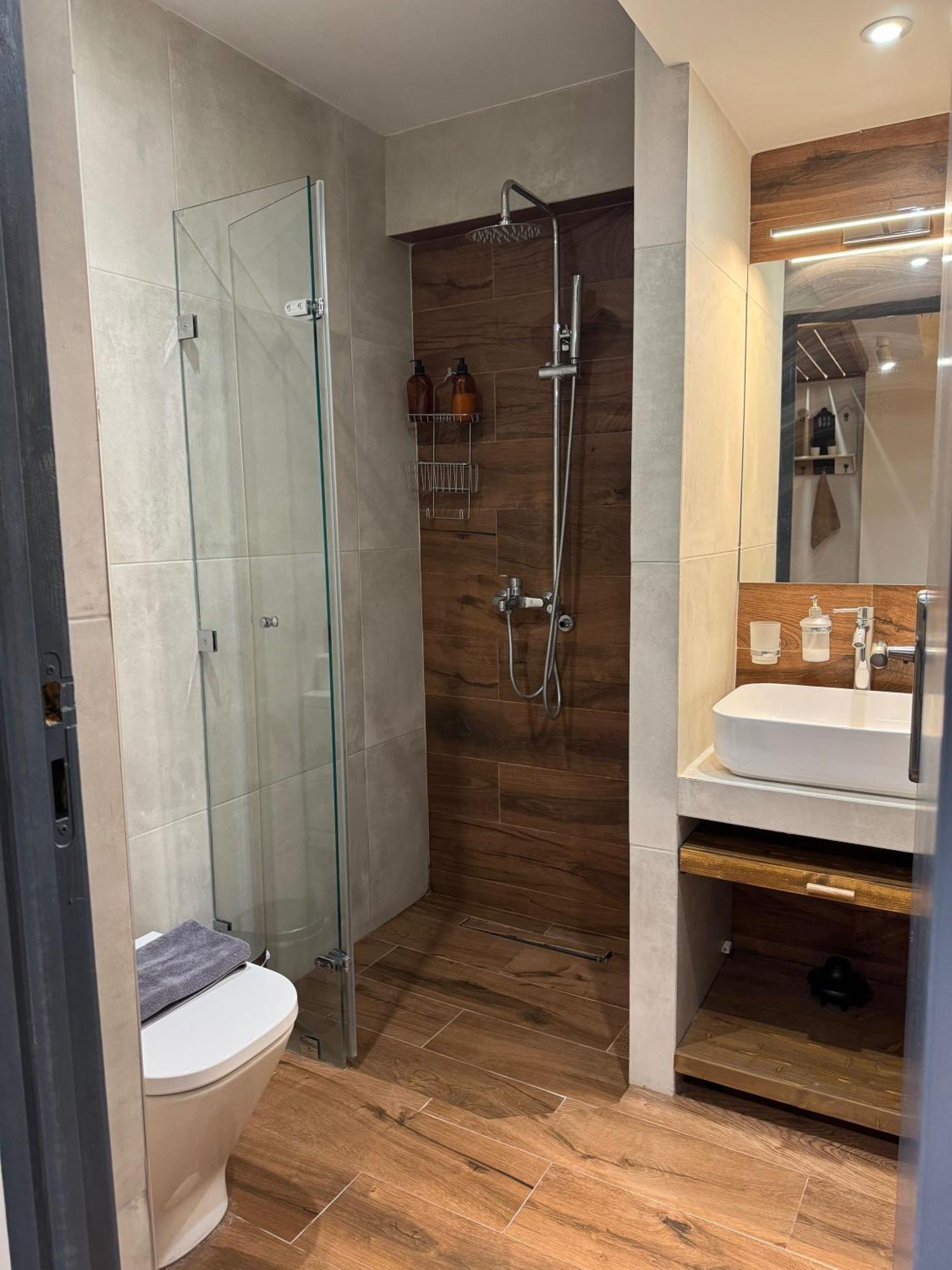 Haris 302 Apartment By Vpn Accomodation Атина Екстериор снимка